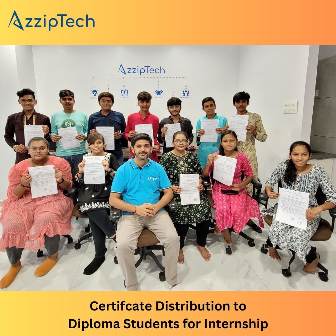 Certificates Distribution to Diploma Students